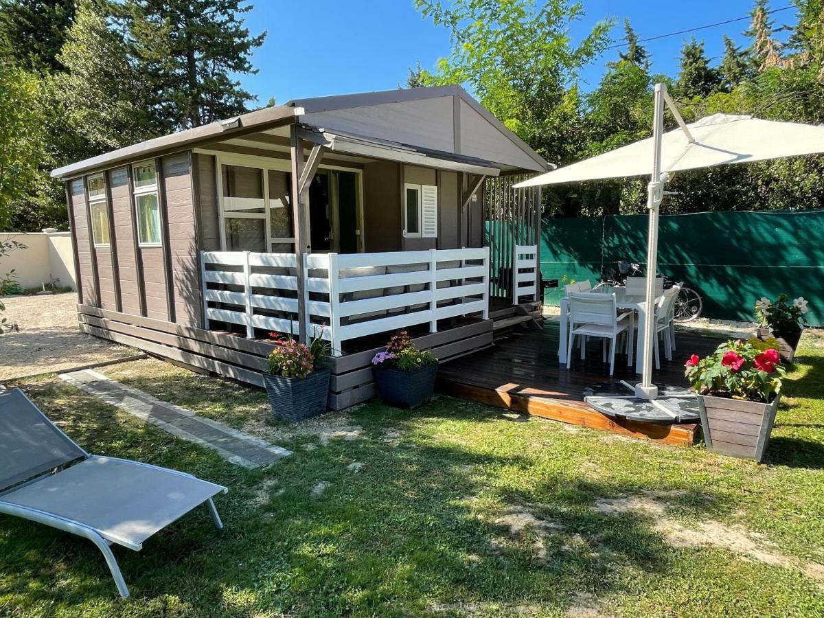 Camping Avignon, Joli En Campagne Très Proche De La Avignon