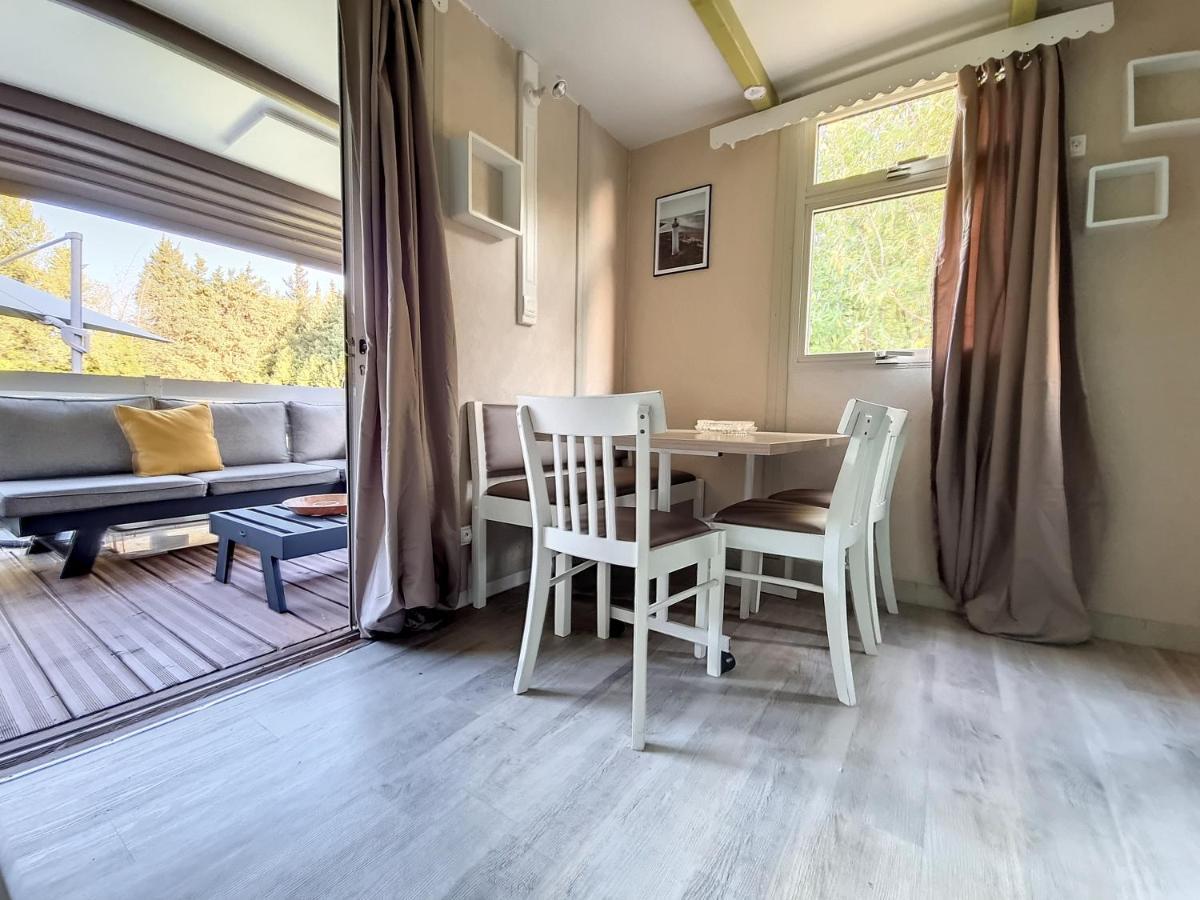 Camping Avignon, Joli En Campagne Tres Proche De La
